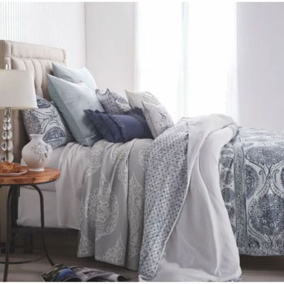 Peri Home Matelasse Medallion Full/Queen Duvet Cover Sham set Dk Blue White - Picture 3 of 12